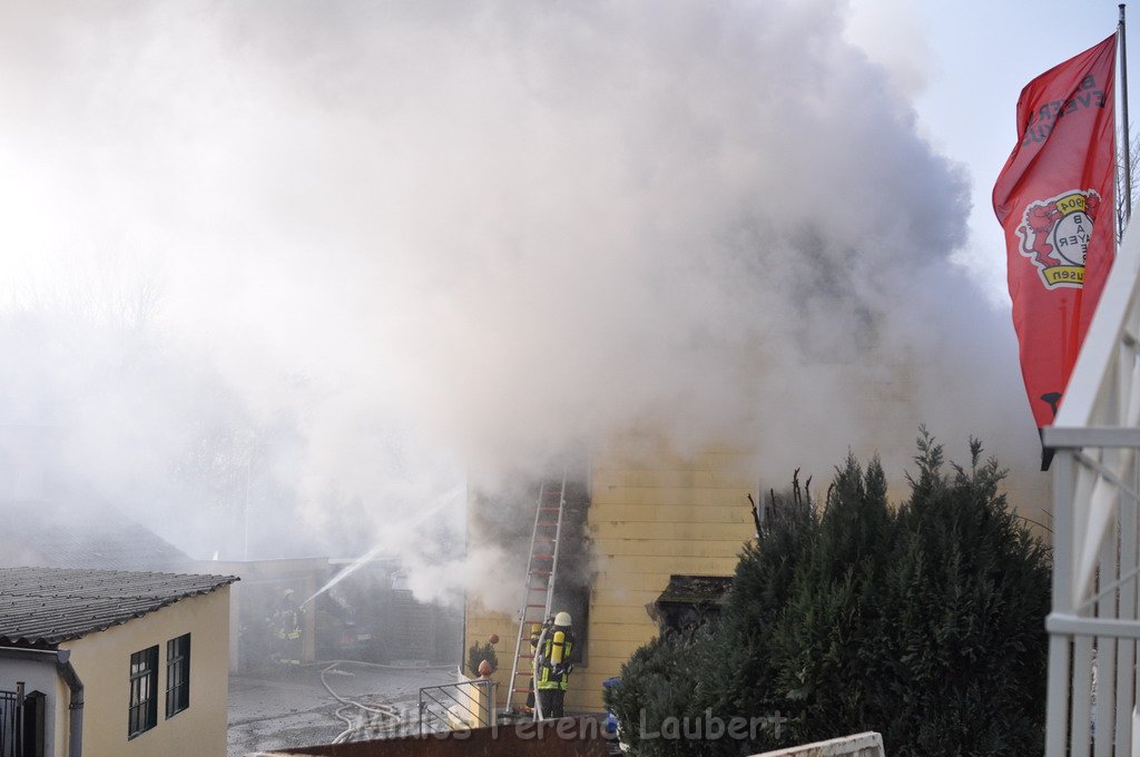 Haus komplett ausgebrannt Leverkusen P69.JPG